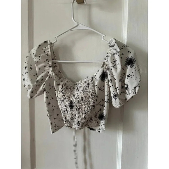 Forever21 Women’s size Small stars blouse - Picture 6 of 7